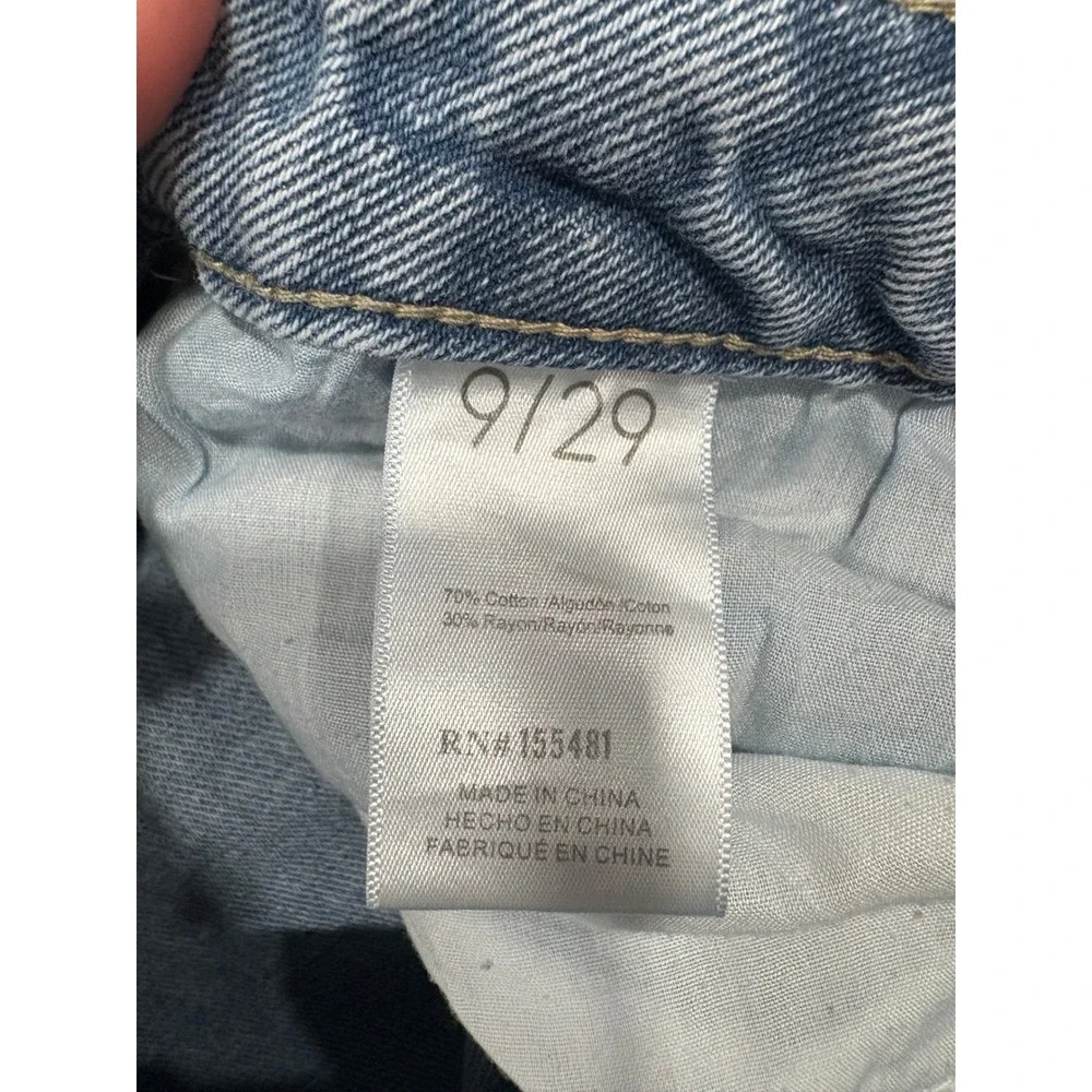 Simple Society Patchwork Distressed Mom Jeans Blue Bandana Paisley Size 9/29